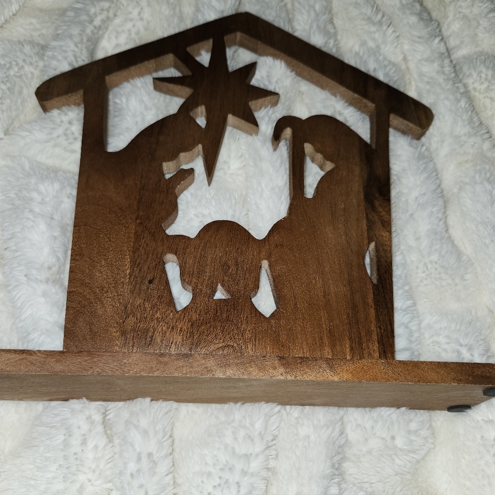 Wooden Nativity Scene Shelf Decor